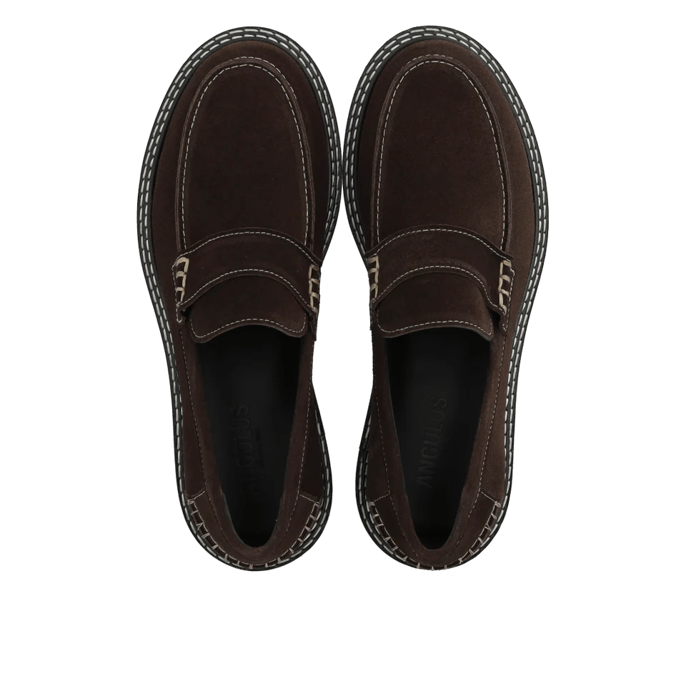 Angulus 1715 - 101 brun ruskind penny loafer med kontraststikninger