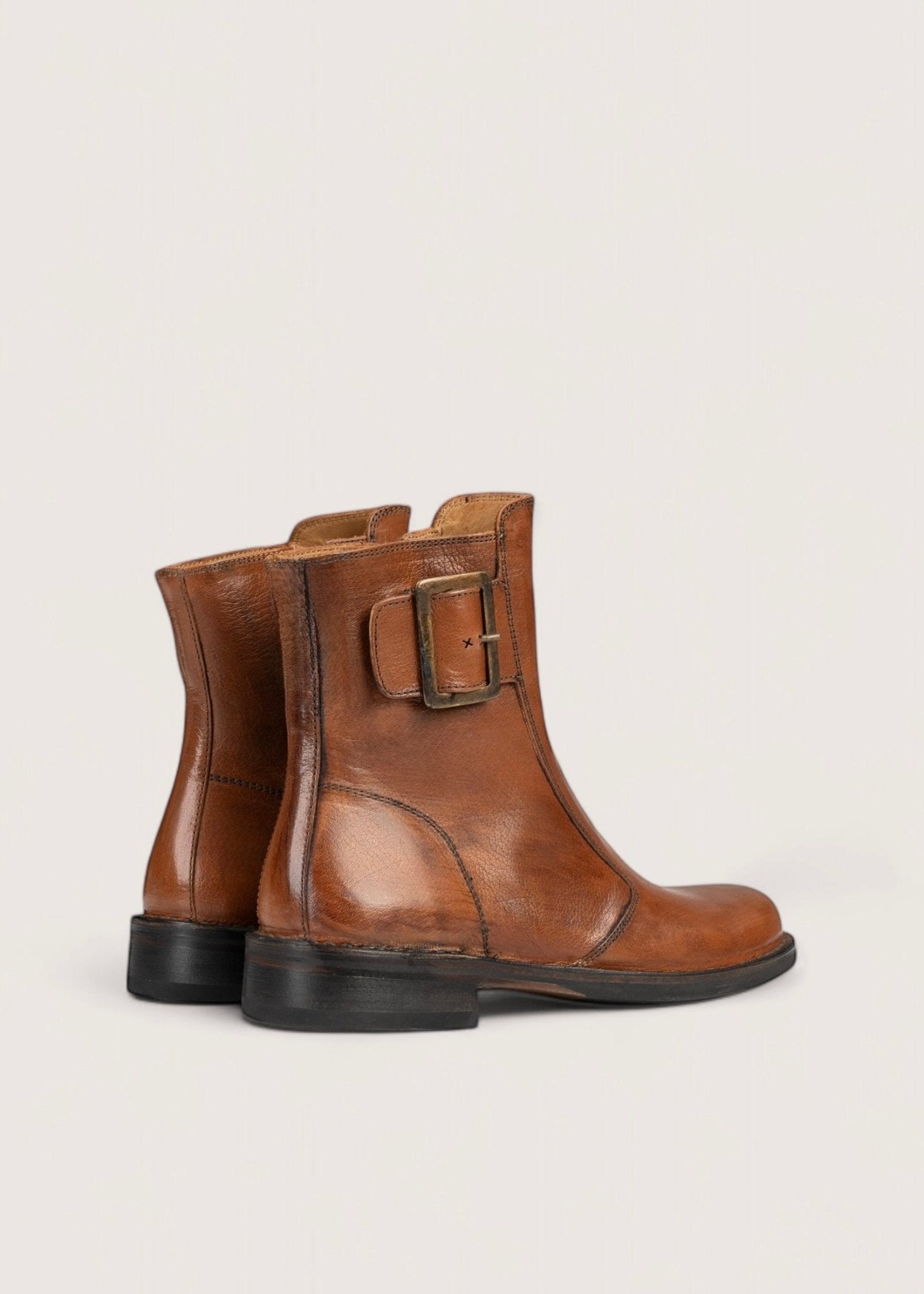 Bubetti 2047 BRED Cognac Klassisk Støvle med Spænde og Lynlås