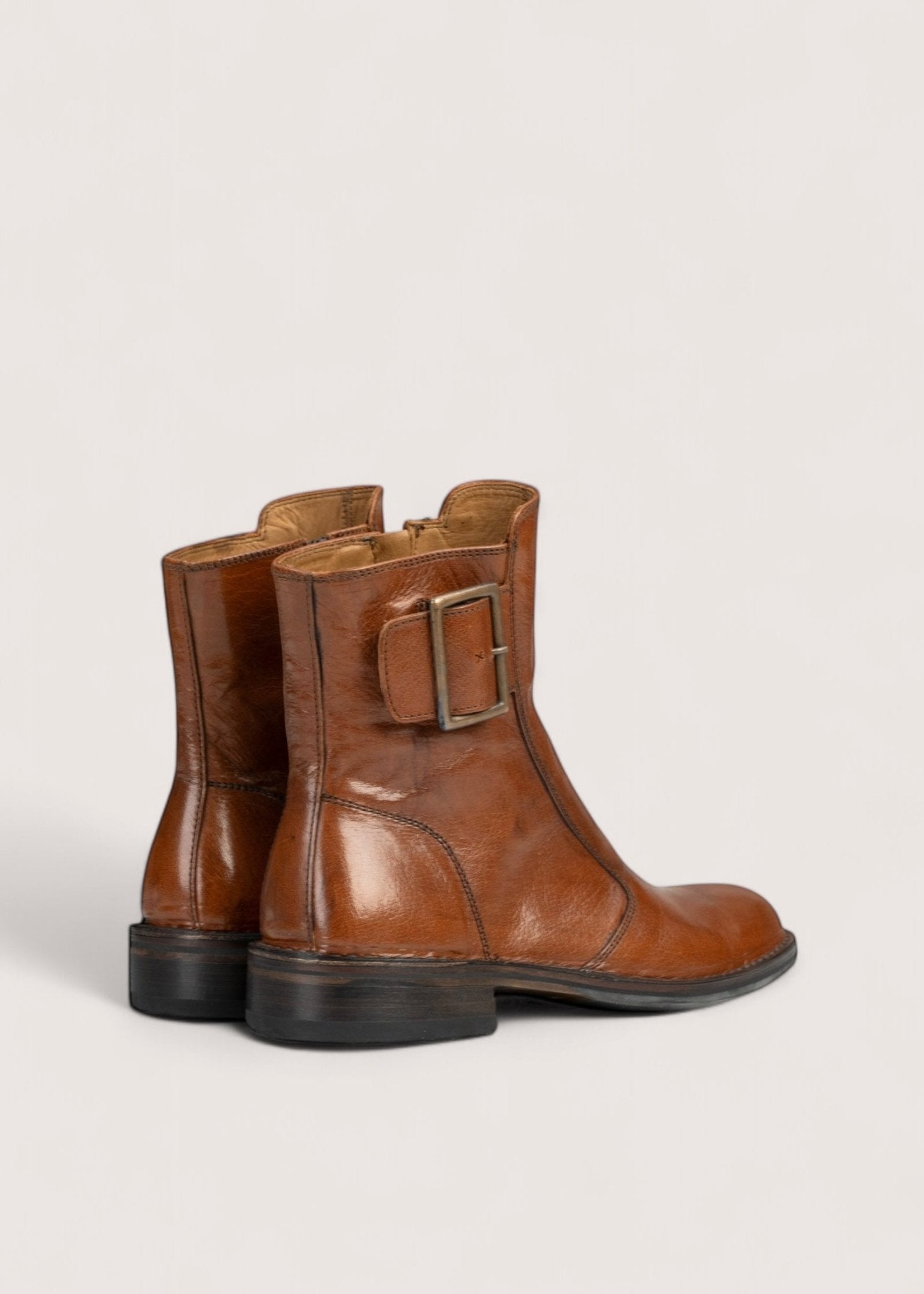 Bubetti 2047 Cognac Klassisk Støvle med Spænde og Lynlås