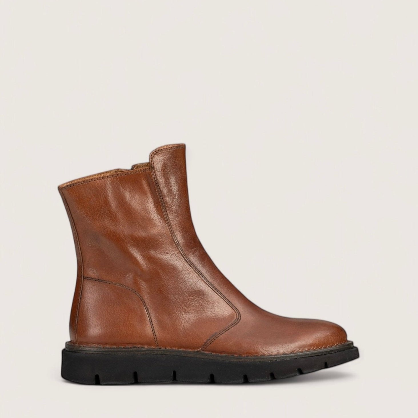 Bubetti 2078 Letvægtssål Cognac klassisk støvle med indvendig lynlås