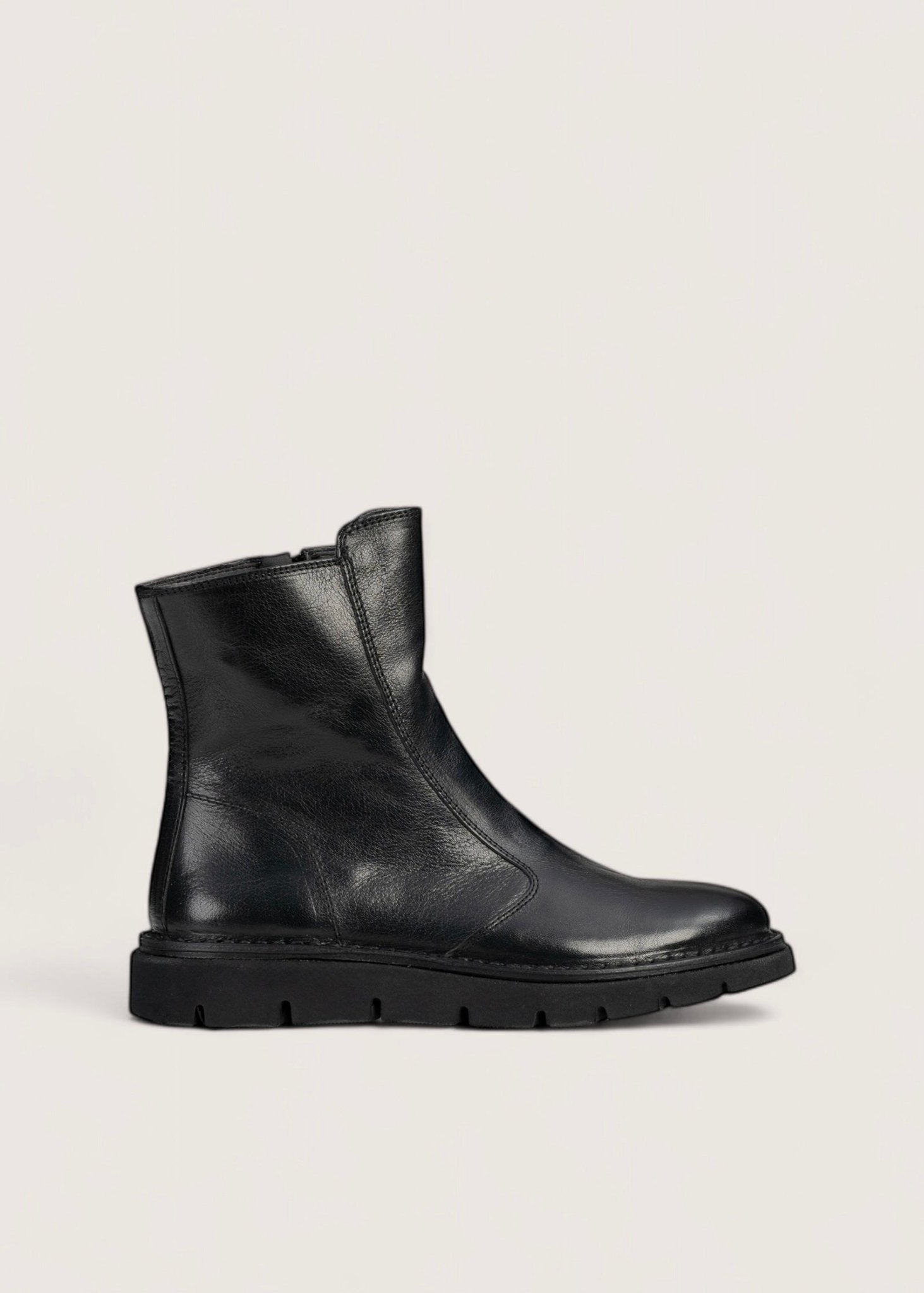 Bubetti 2078 Letvægtssål Sort klassisk støvle med indvendig lynlås