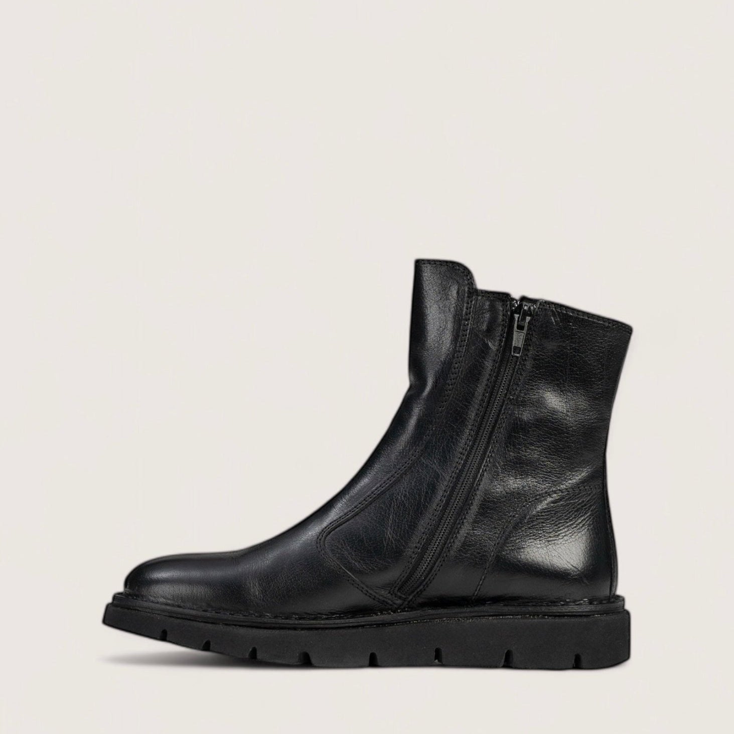 Bubetti 2078 Letvægtssål Sort klassisk støvle med indvendig lynlås