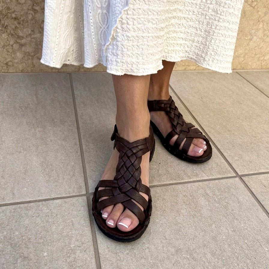 Bubetti 3456 Hasselnød Patina rem sandal med flet