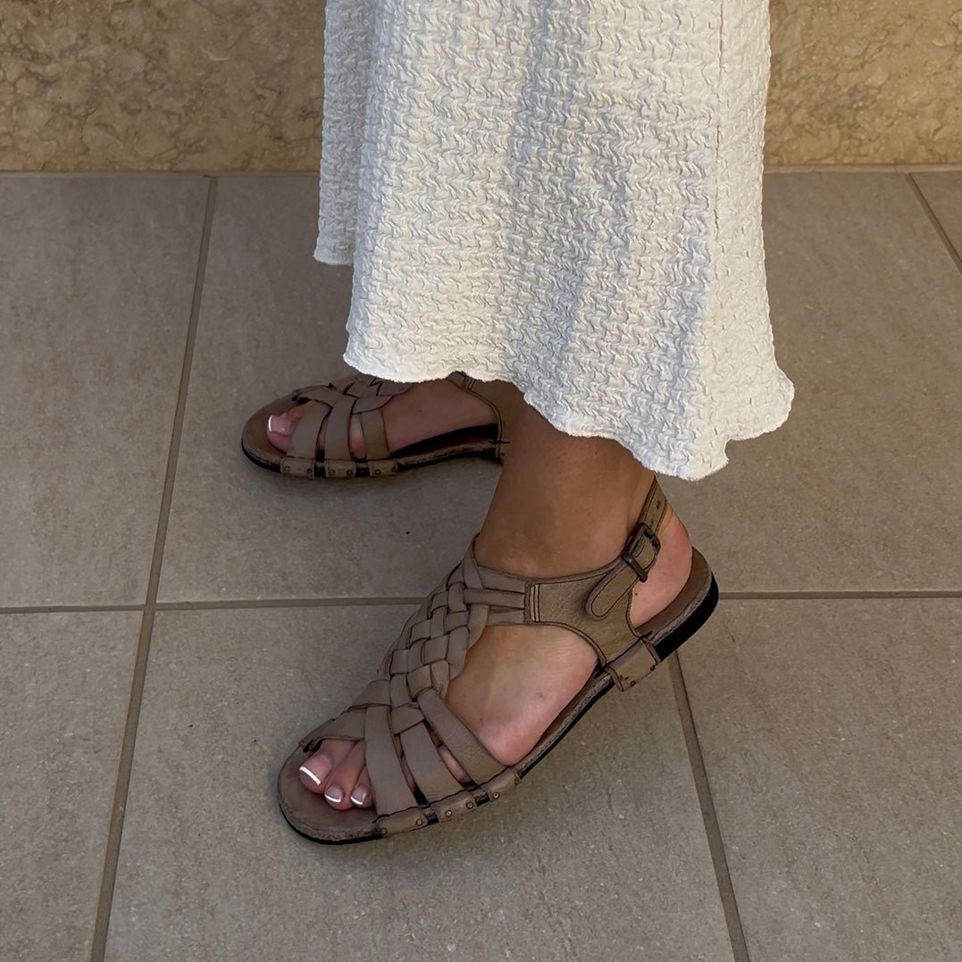 Bubetti 3456 Taupe Patina remsandal med flet