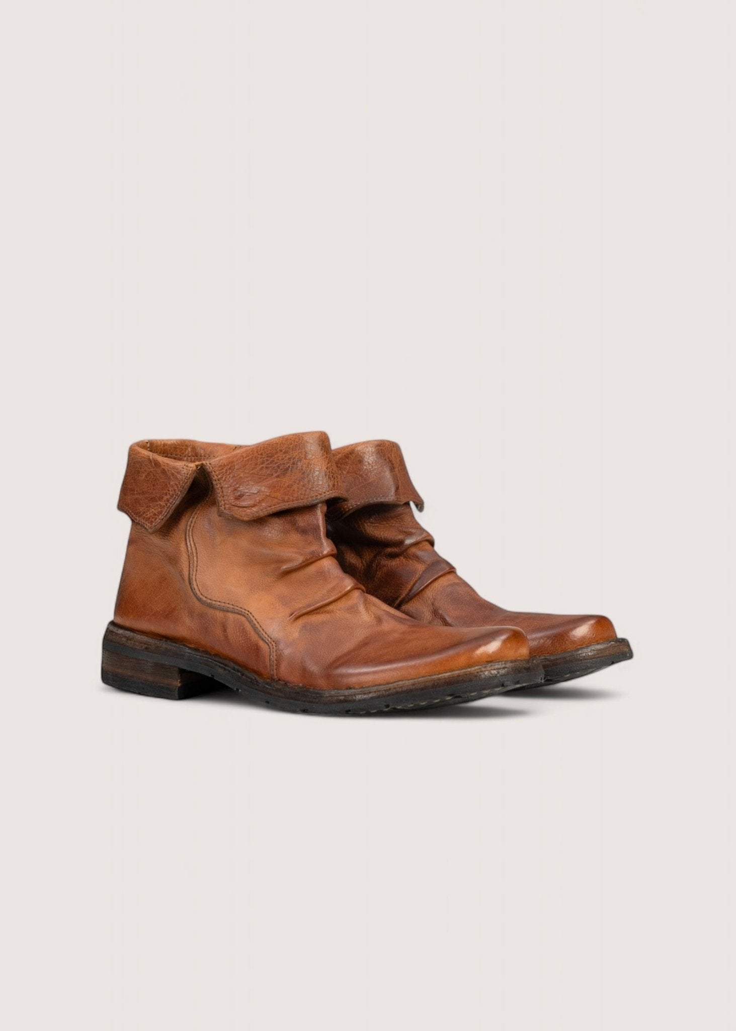 Bubetti 6737 Cognac Patina