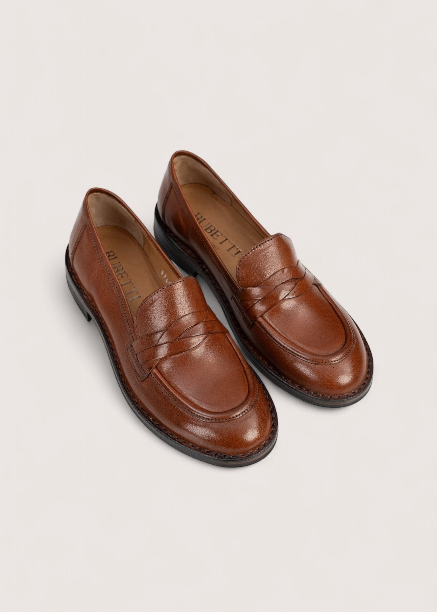 Bubetti 9748 cognac klassisk loafer med dekorative skind detaljer