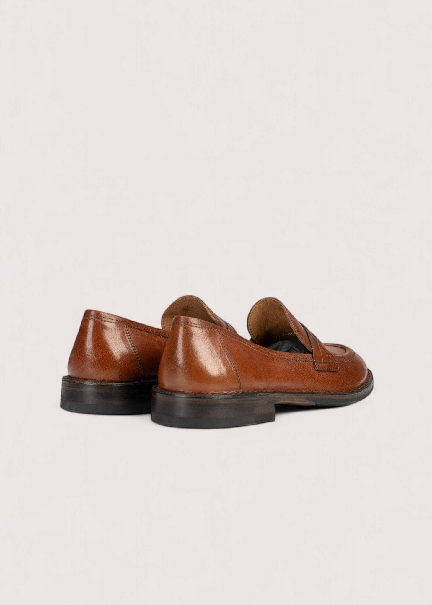 Bubetti 9748 cognac klassisk loafer med dekorative skind detaljer