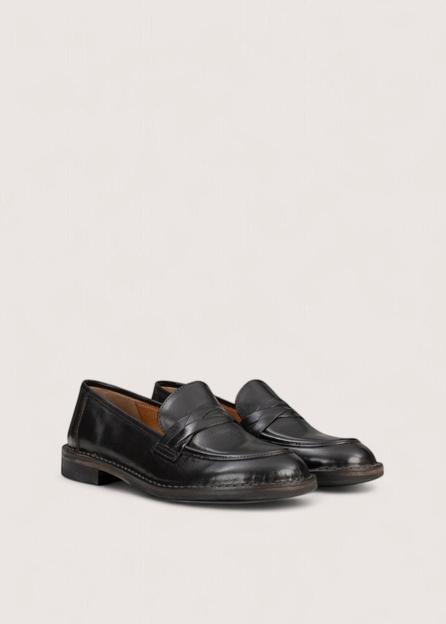 Bubetti 9748 mørk brun Klassisk loafer med dekorative skind detaljer