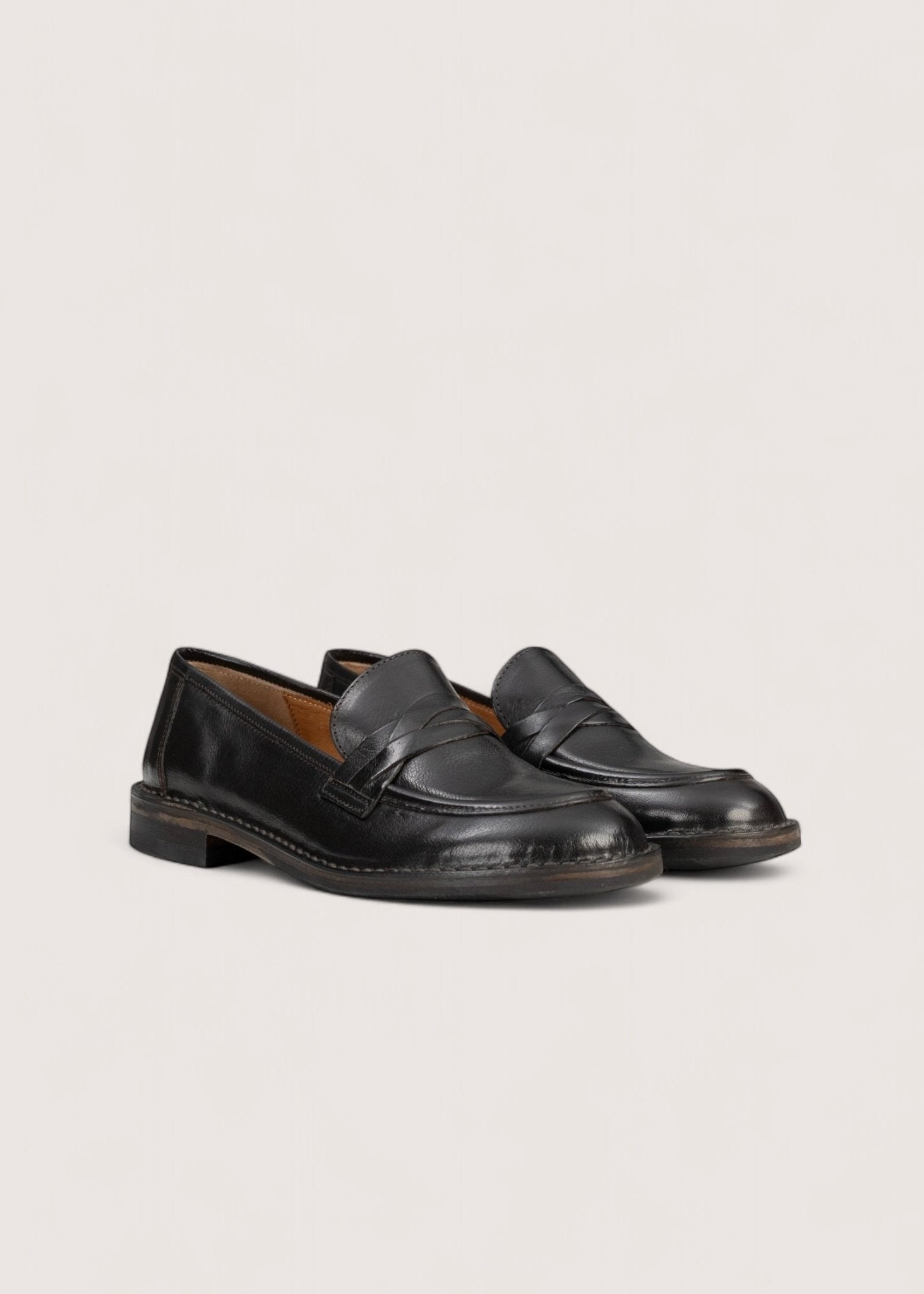 Bubetti 9748 mørk brun Klassisk loafer med dekorative skind detaljer