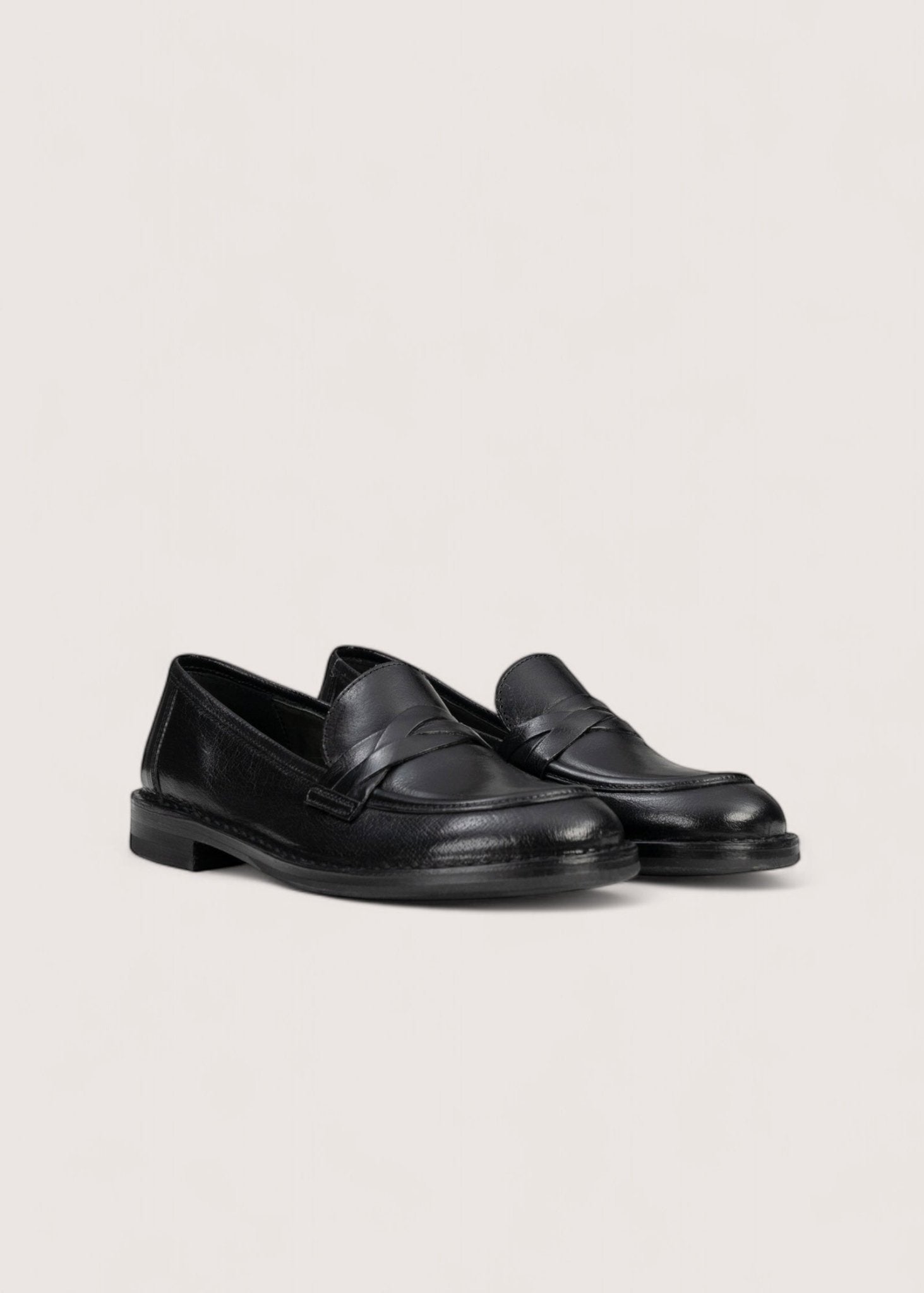 Bubetti 9748 sort klassisk loafer med dekorative skind detaljer