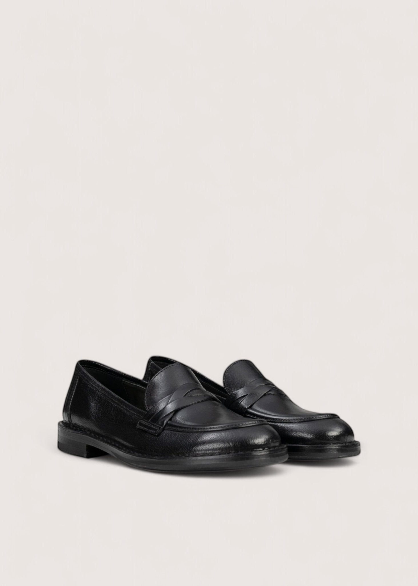 Bubetti 9748 sort klassisk loafer med dekorative skind detaljer
