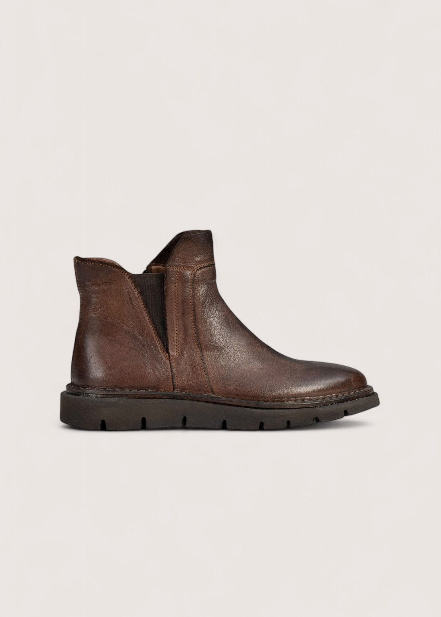 Bubetti 9862 Letvægt Hasselnød Patina