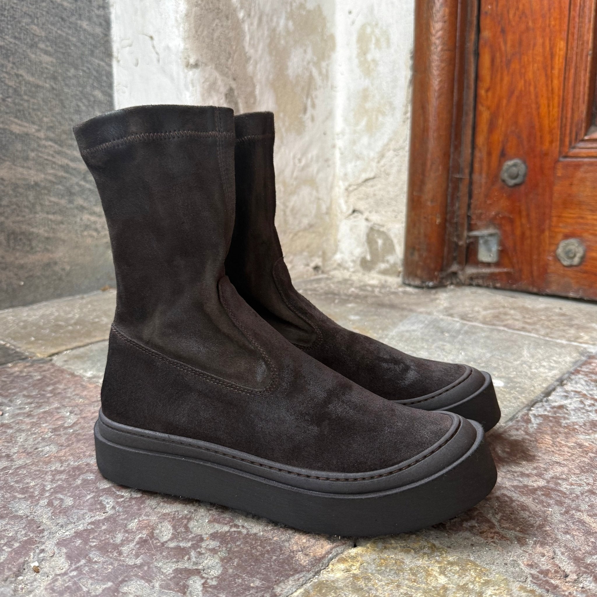Lofina 10380 mørkbrun boot I camoscio stretch