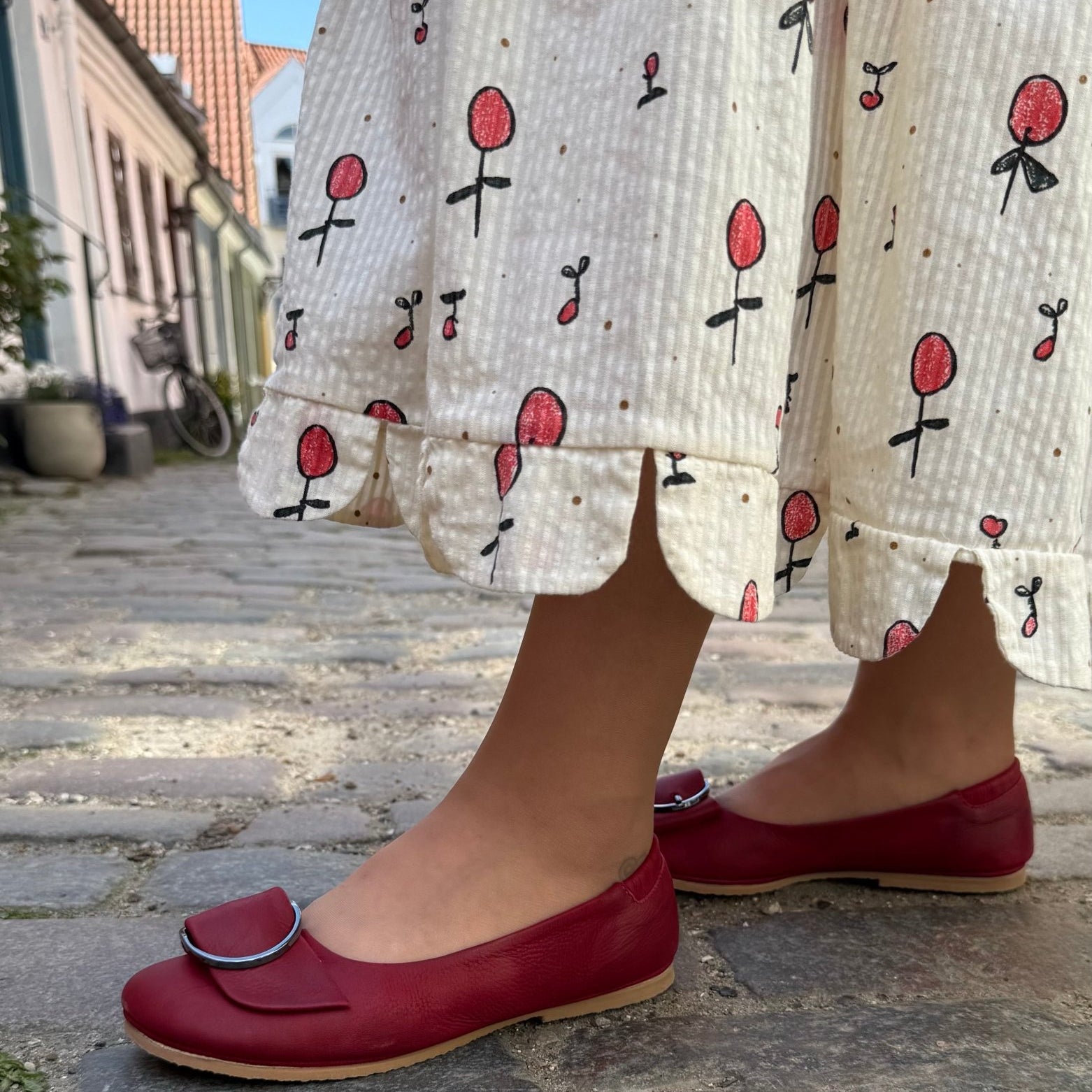 Lofina 3124NF rød ballerina dame
