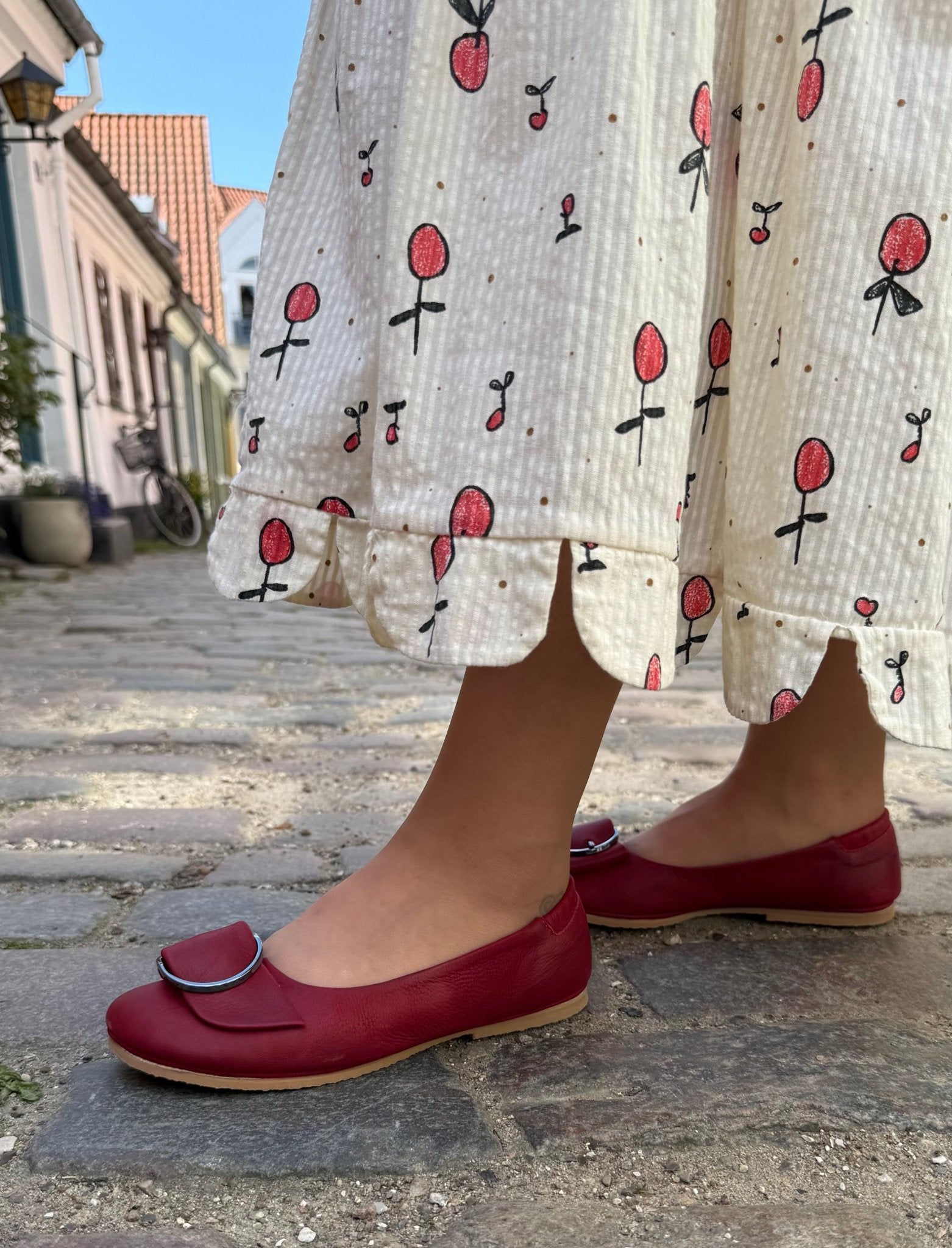 Lofina 3124NF rød ballerina dame