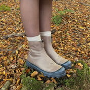 Lofina I6 - 967 Lys Beige Damestøvle med Lynlås over Vrist