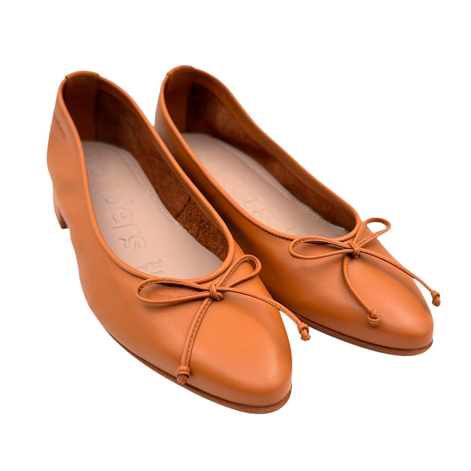 Wonders B - 9701 Blød ballerina pump på lav hæl med lille sløjfe i cognac skind
