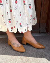 Wonders B - 9701 Blød ballerina pump på lav hæl med lille sløjfe i cognac skind